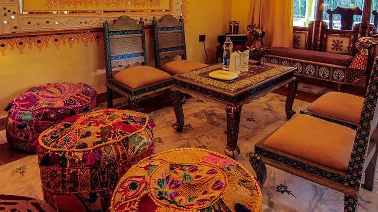 Gujarat-THeme-in-Room-Sitting
