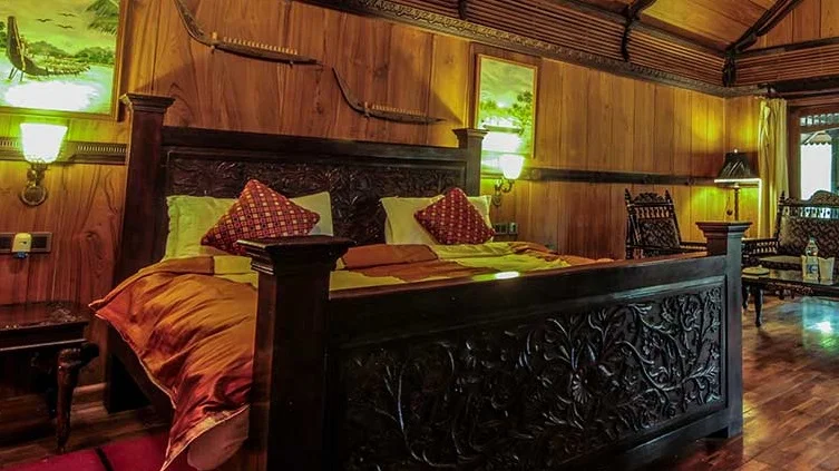Kerala-Theme-Cottage-Bedroom