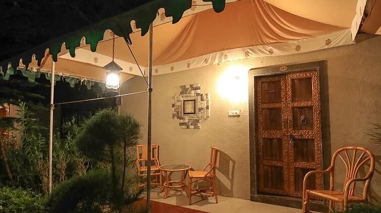 Saavaj Resort luxury cottage Entrance