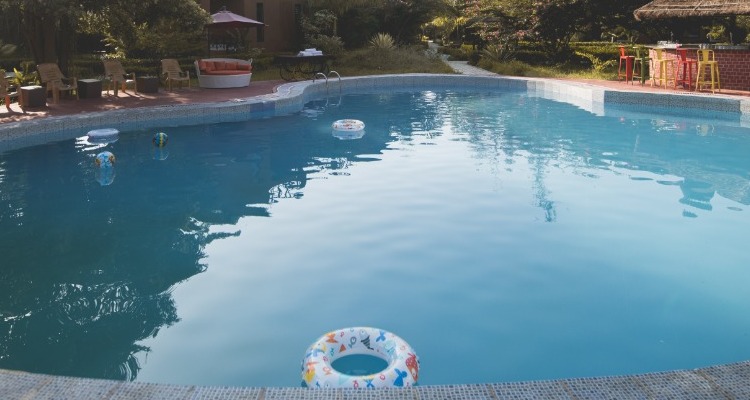kusum-resort-pool1