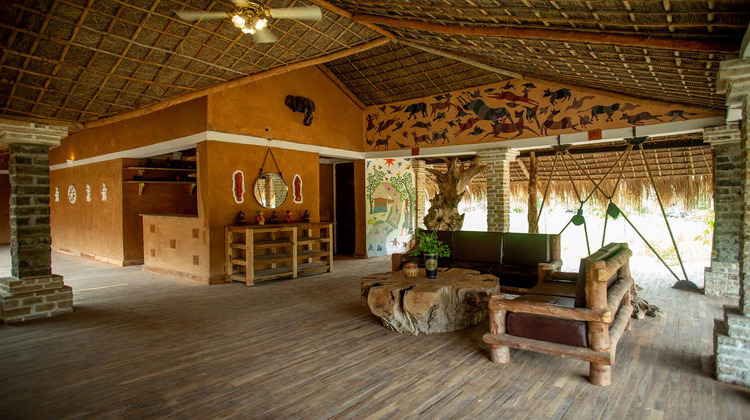 tendu leaf jungle resort reception