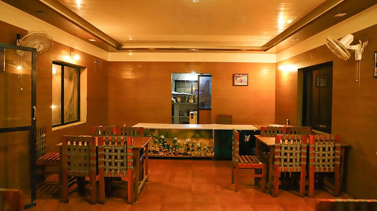 the-arise-resort-dining-area