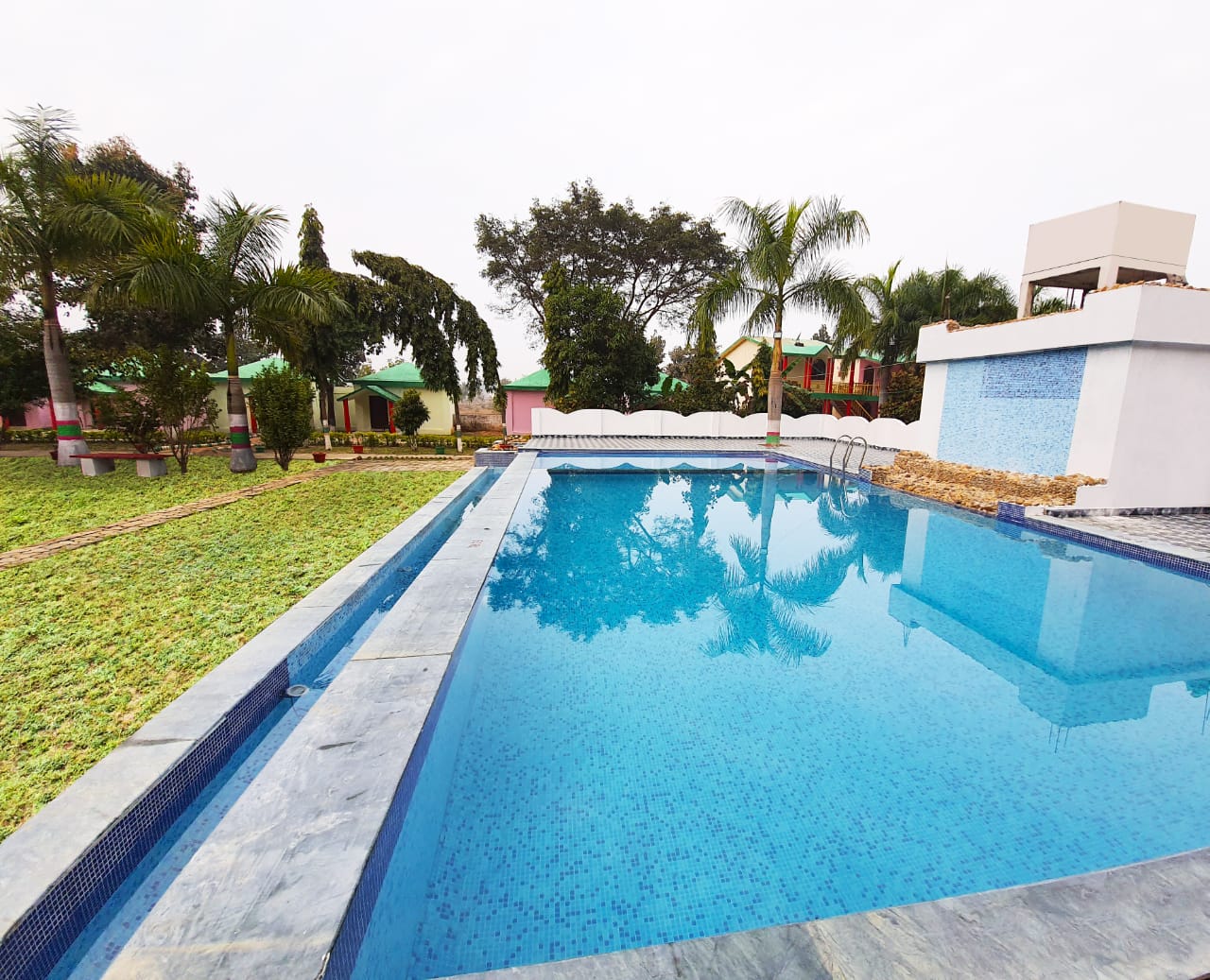 vanya-resort-swimming-pool1